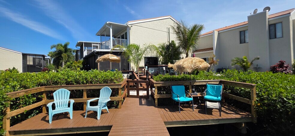 Building Photo - 8715 Cove Ct