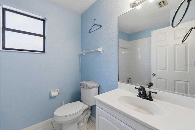 Building Photo - 7818 NE 21 Ave