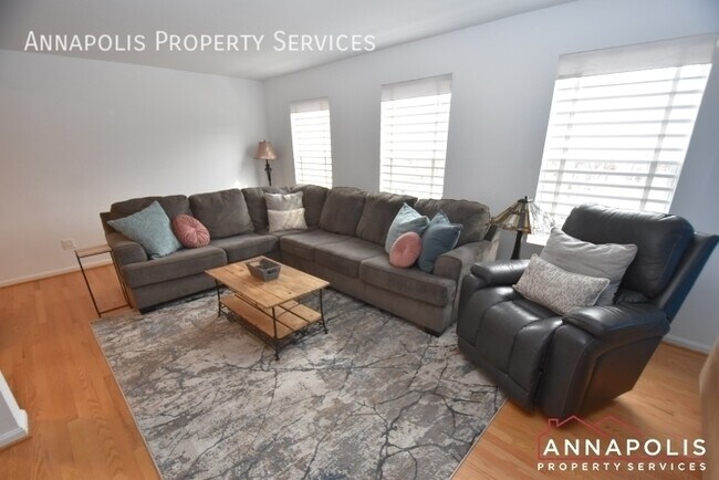 Building Photo - 1424 Anna Marie Ct