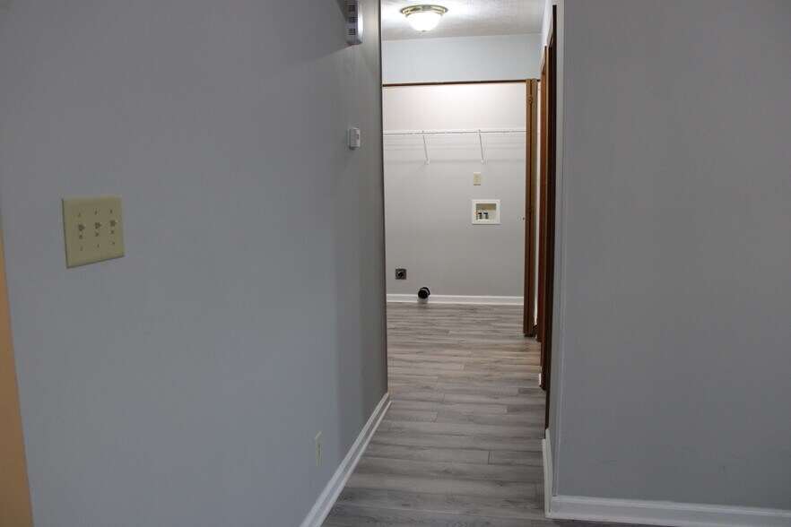 Building Photo - 12541 Kenai Dr