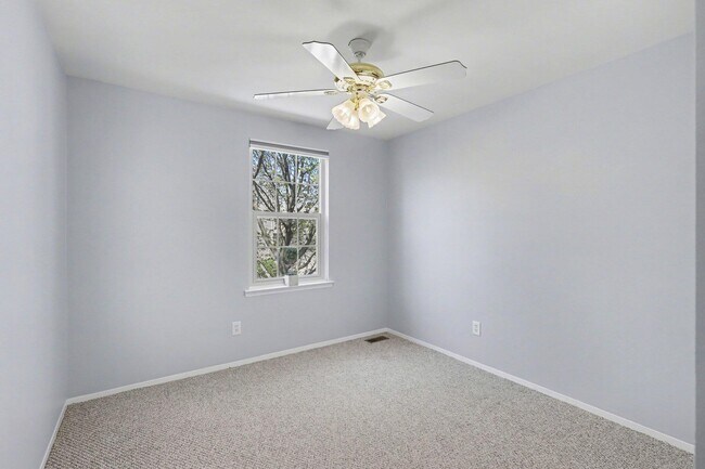 Building Photo - 3036 Forest Creek Ct