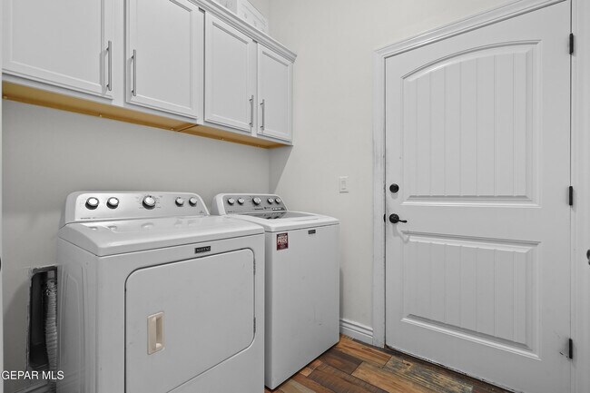 Building Photo - 7376 Cimarron Gap Dr
