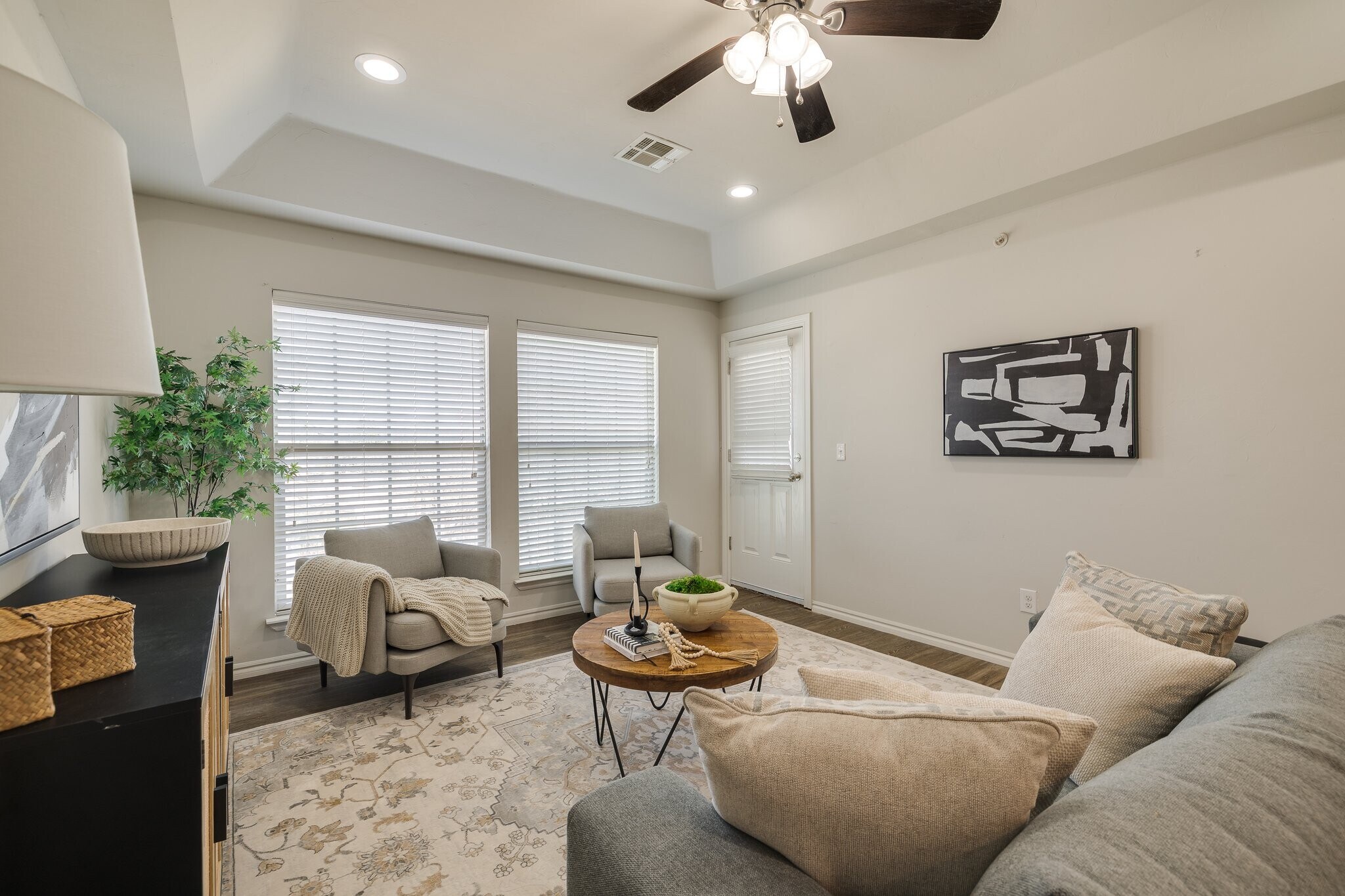 Building Photo - 3720 N Pennsylvania Ave