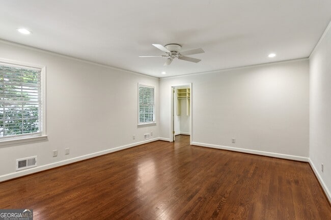 Building Photo - 4708 Tall Pines Dr NW