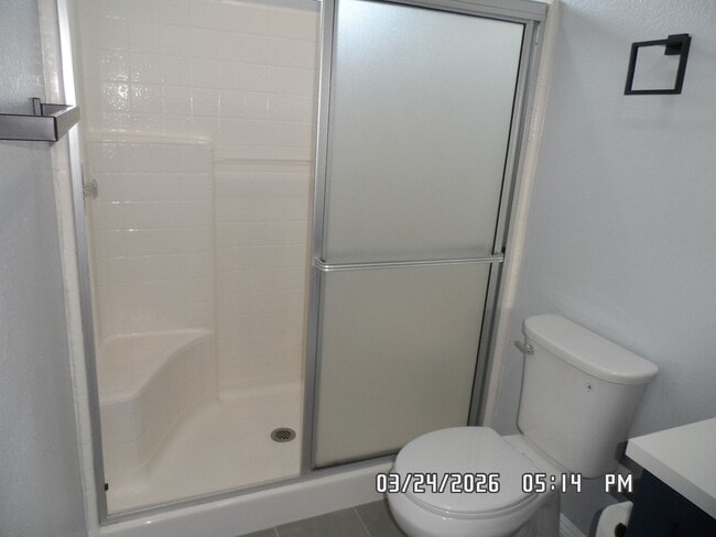 Building Photo - 3 Bedrooms, 2 Bathrooms, approx. 1112 sq. ft., 2 Car Garage, Solar Panels, Internet Included. Cos...