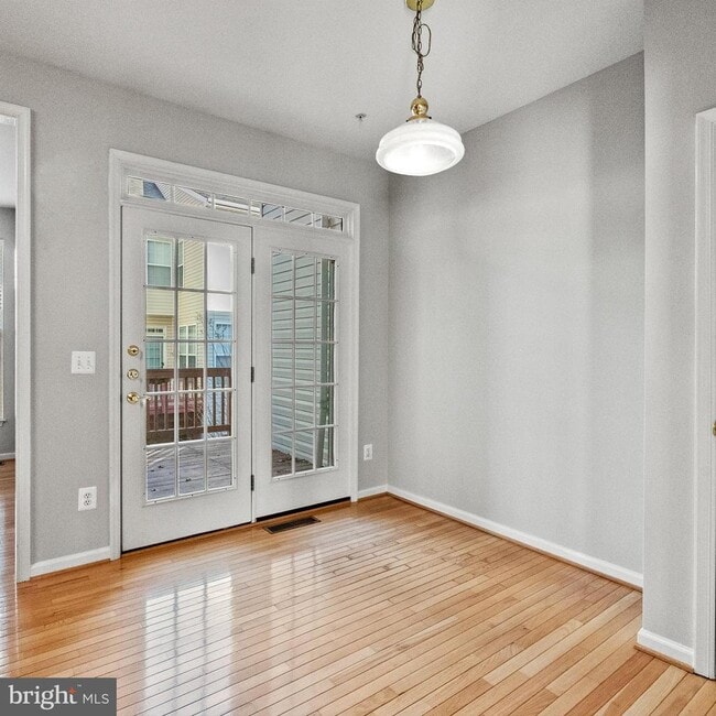 Building Photo - 5006 Grimm Dr