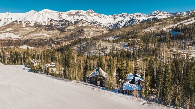 Building Photo - 116 Winterleaf Dr