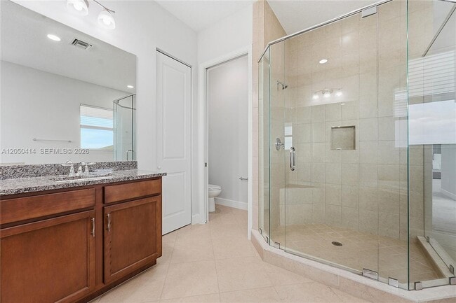 Building Photo - 15239 Goldfinch Cir