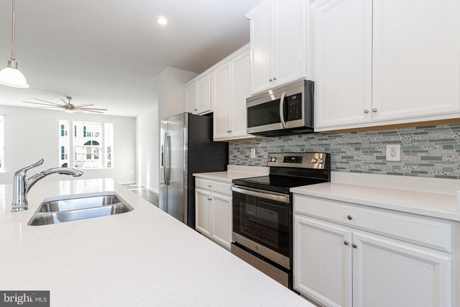 Building Photo - 8611 Upton Ln