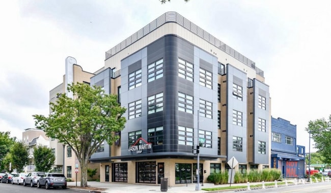 Building Photo - 1111 Orren St NE