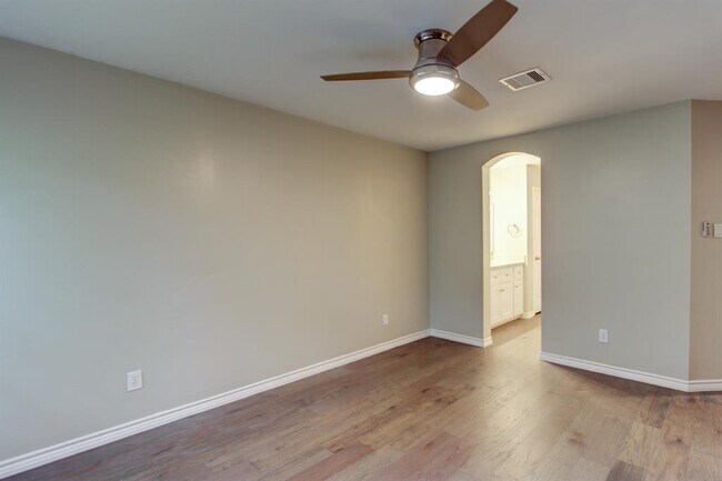 Building Photo - 4134 W Northampton Place