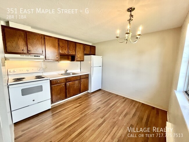 Building Photo - Affordably Priced 2-Bed with eat-in kitche...