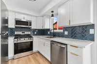 Building Photo - 1618 Banyan Dr
