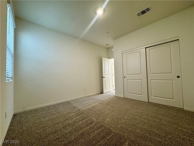 Building Photo - 639 La Vis Acrs Ln