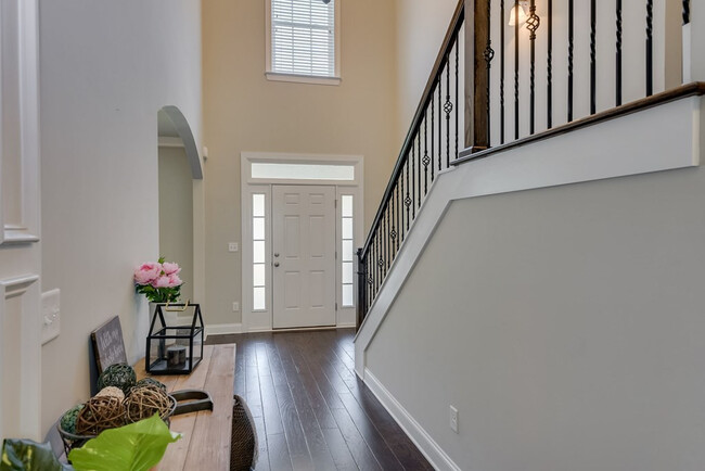 Building Photo - 4042 Ellington Dr