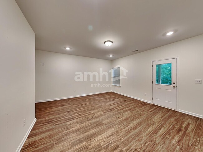 Building Photo - 73 Shelby Ct