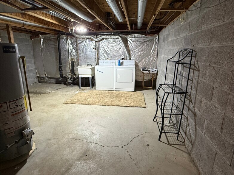Building Photo - 4272 Anguilla Dr