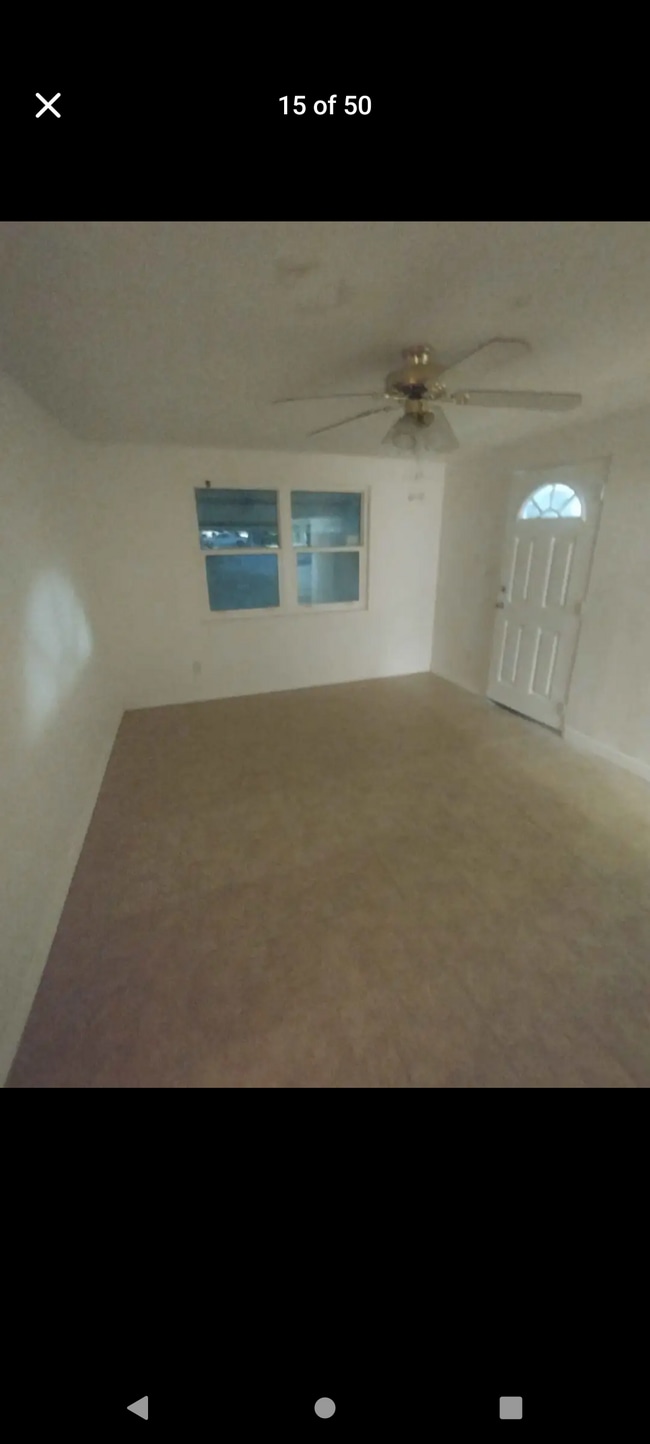 Building Photo - 635 N Nova Rd