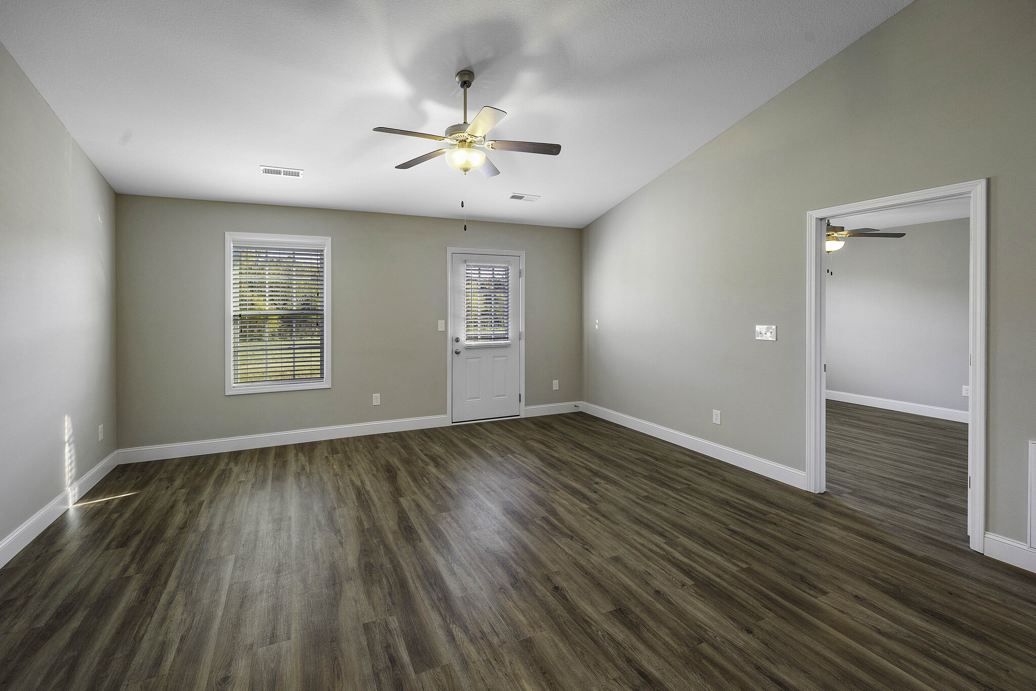 Building Photo - 5361 Dover Springs Way