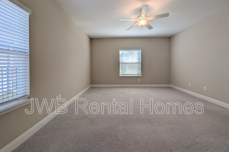 Building Photo - 95 Sadler Ct