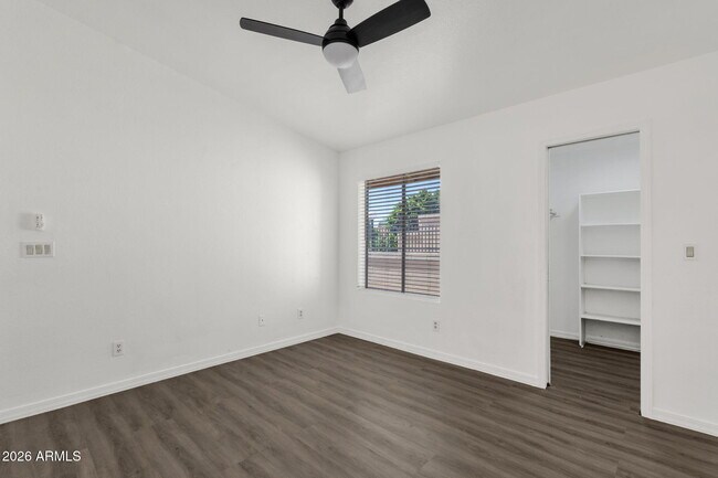 Building Photo - 6454 E University Dr