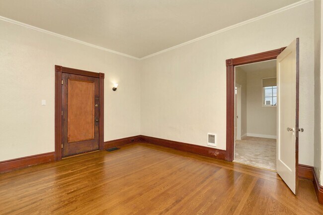 Building Photo - 1236 Sherman St