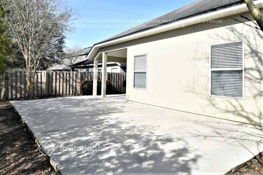 Building Photo - 14766 Fern Hammock Dr