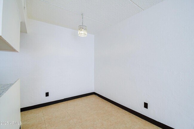 Building Photo - 3416 N 44th St