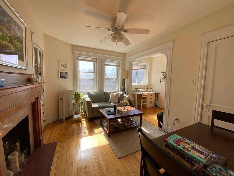 Building Photo - 331 Harvard St