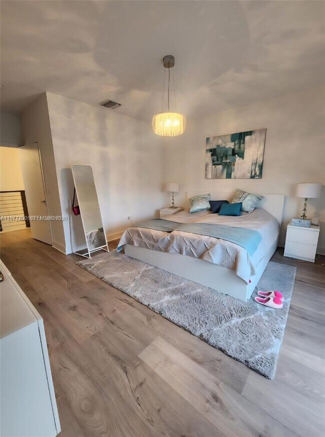 Building Photo - 929 NW 45th Terrace