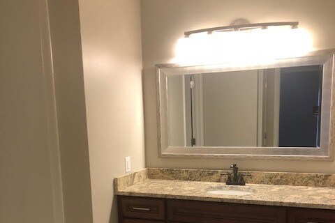 Building Photo - 370 Wallace Rd