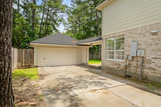 Building Photo - 14 Long Springs Pl