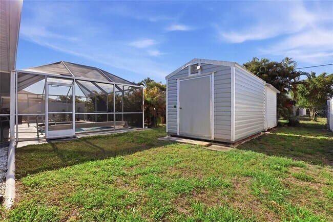 Building Photo - 3401 Moravia Ave