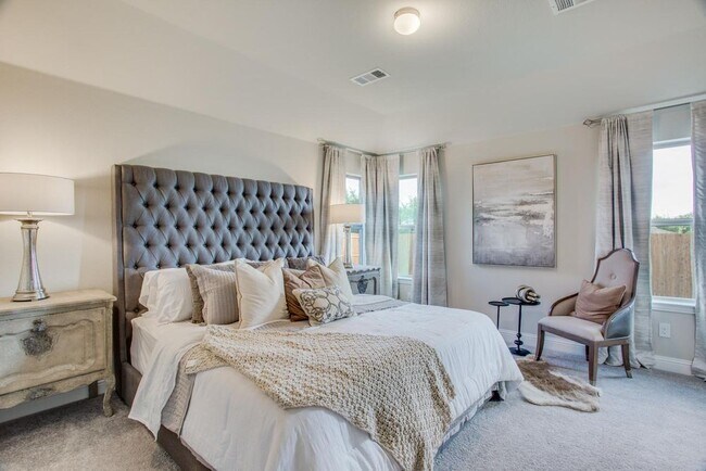 Building Photo - 2103 Silsbee Ct