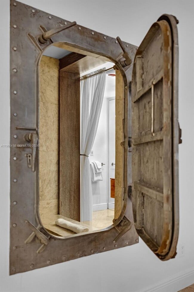 Building Photo - 5781 Biscayne Blvd