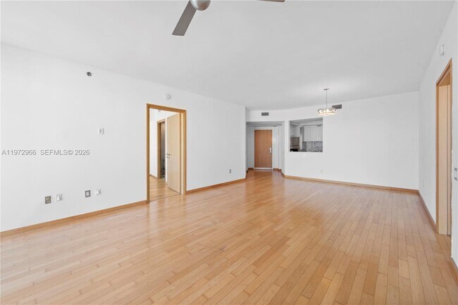 Building Photo - 450 Alton Rd