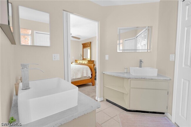 Building Photo - 3749 SW 1st Pl