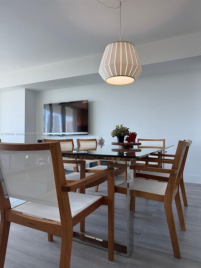 Building Photo - 400 Sunny Isles Blvd