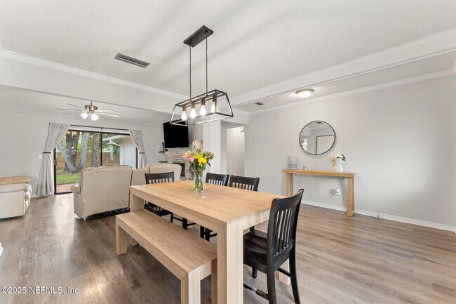Building Photo - 9783 Viceroy Dr E