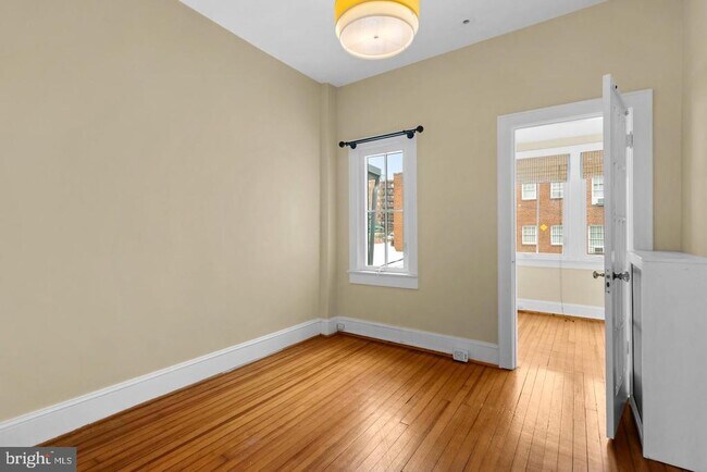 Building Photo - 3247 38th St NW