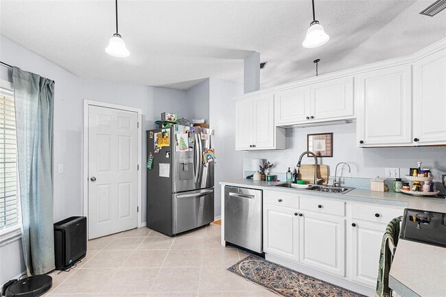 Building Photo - 7604 Castle Bay Ct