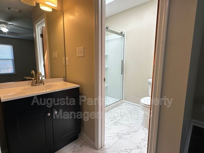 Building Photo - 3520 Stafford Dr