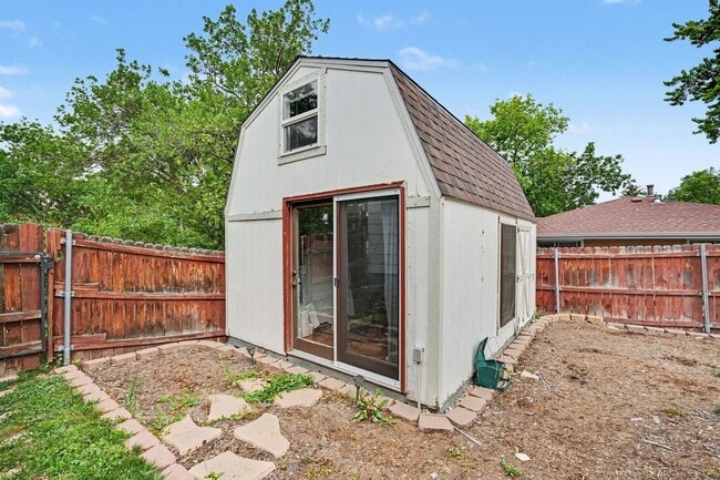 Building Photo - Charming Golden Retreat with a Backyard Oasis, Garden Dreams & Bonus Loft Office!