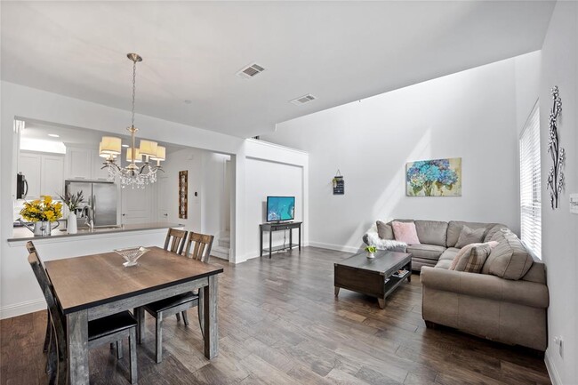 Building Photo - 3116 Gaylord Dr