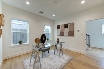 Building Photo - 4037 Buck St