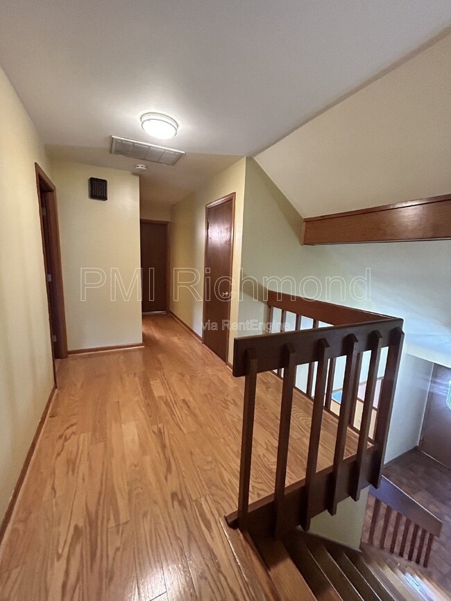 Building Photo - 613 Rebel Ridge Rd