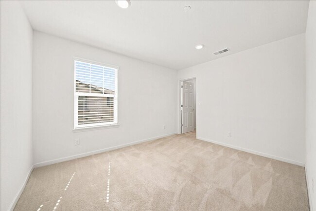 Building Photo - 15 Bannock Glen Pl
