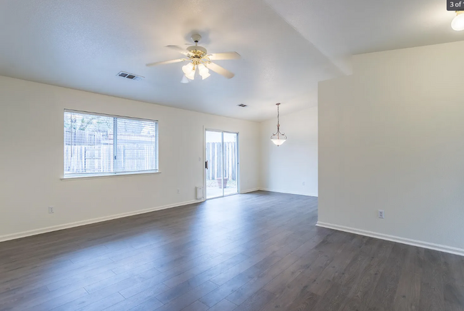 Building Photo - 1573 Wingsetter Way