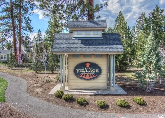 Building Photo - Beautiful 4-Bdr Craftsman with Mt. Views in Sisters!