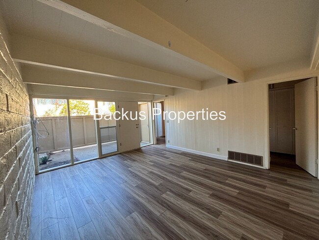 Building Photo - Two bedroom condo in private area in Monterey